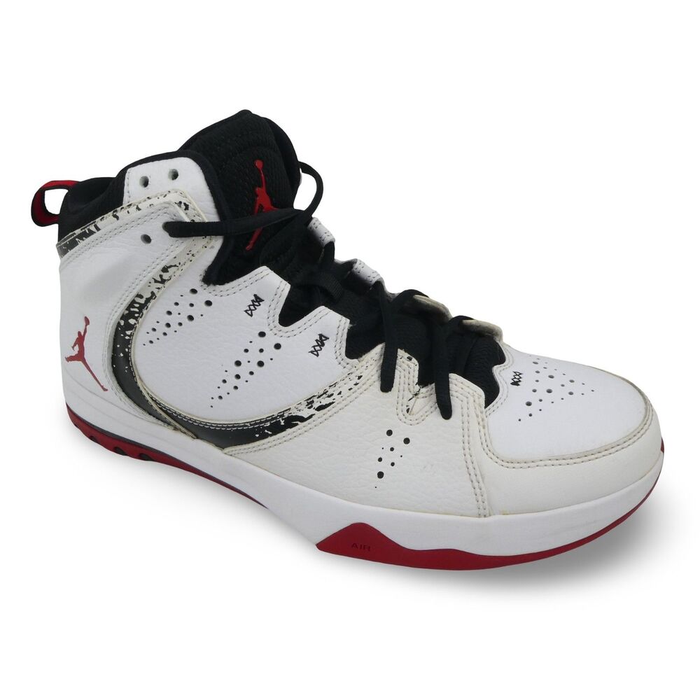 Jordan Men's 10 White Basketball Sneakers 602671-101 Vintage 2013